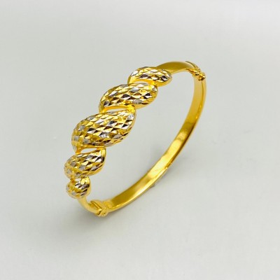 STM bangle