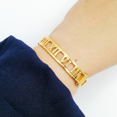 ROMAN bangle